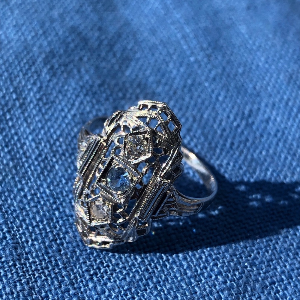 Vintage 14k filigree shield ring - Picture 7 of 9